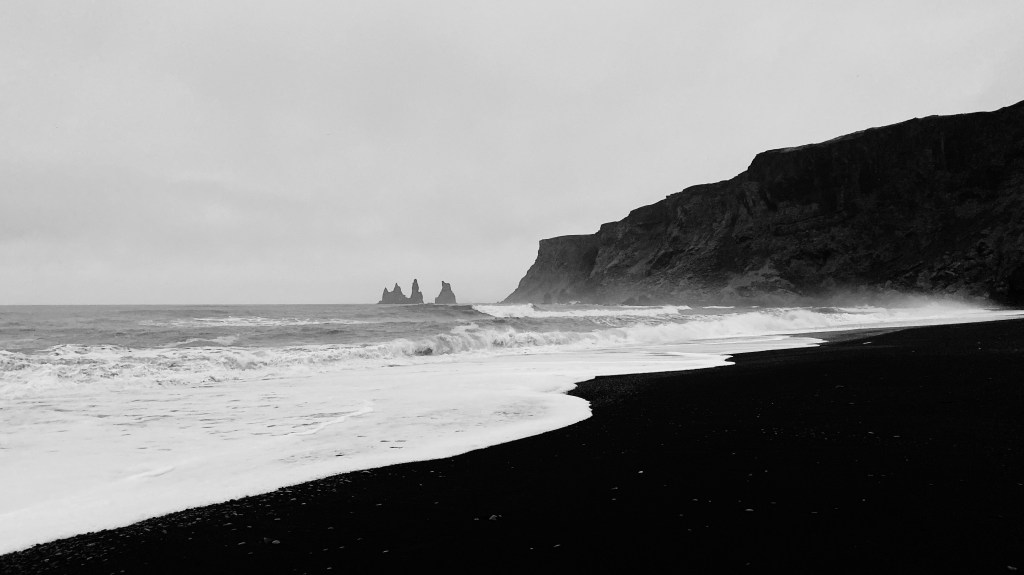 2019S_RVHO: เดินขึ้นเขาในวันฝนตก ที่ไอซ์แลนด์